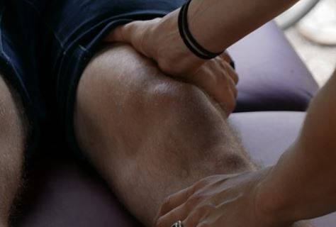 Suivre des séances de cryothérapie corps entier près de Hyères pour une entorse du genou